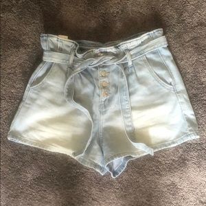 Woman’s jean shorts
